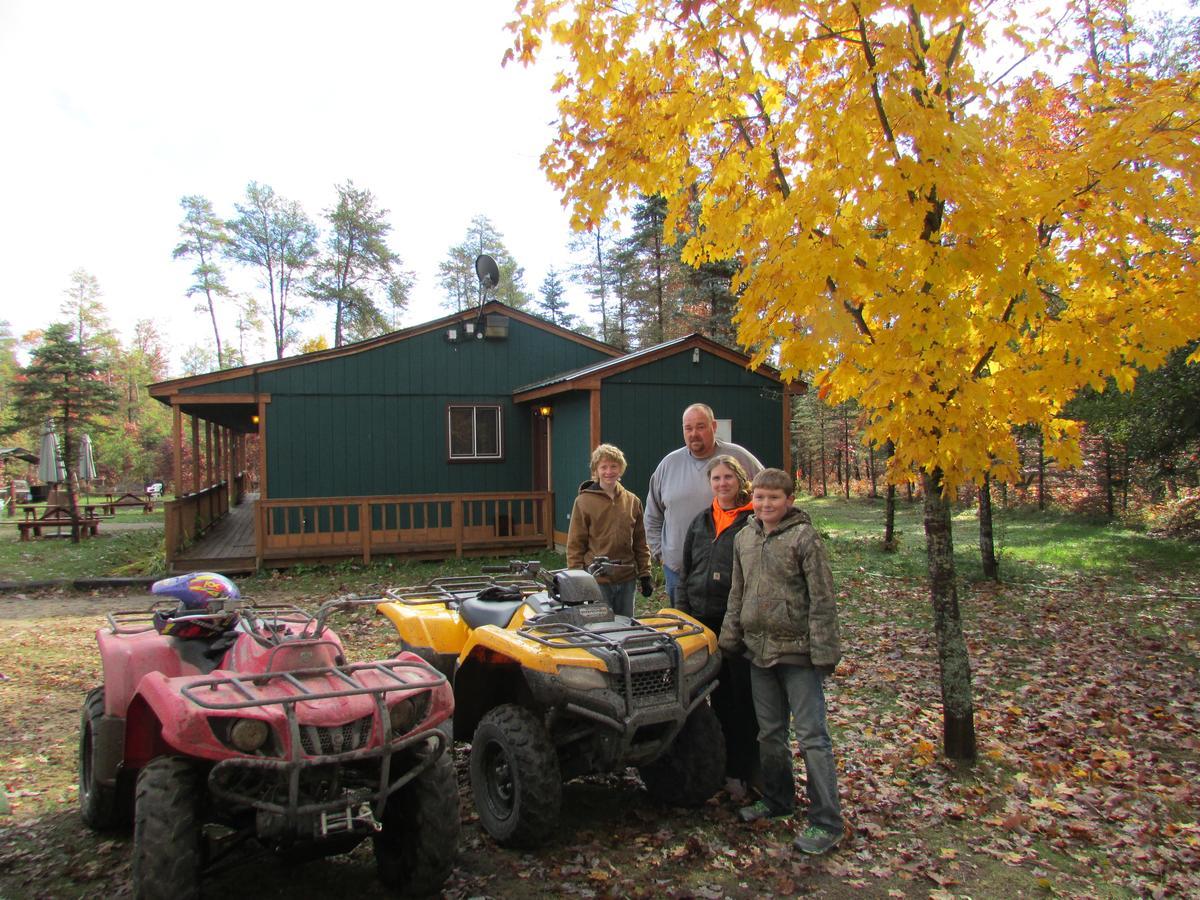 Best Bear Lodge & Campground Irons Exterior photo
